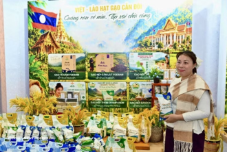Vietnam–Laos Product Week opens in Hanoi